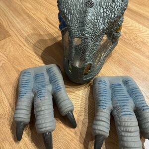 Mattel Jurassic World Velociraptor "Blue" Chomp 'n Roar Mask